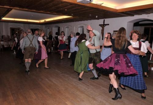 2019-03-20-Tanzen-in-Tracht-8