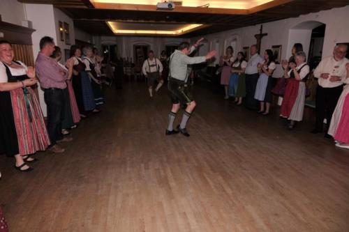 2019-03-20-Tanzen-in-Tracht-9